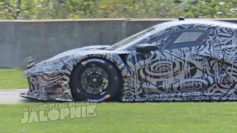 Illustration for article titled Mid-Engine Corvette C8.R: The Best Look Yet